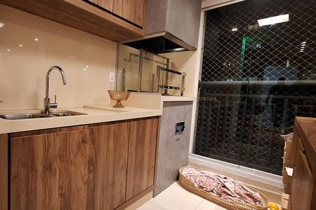 Apartamento à venda com 177m², 3 quartos e 3 vagas Apartamento à venda com 177m², 3 quartos e 3 vagasChurrasqueira