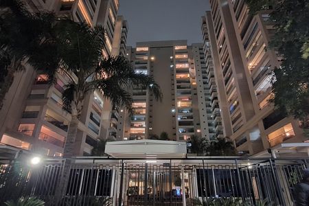 Apartamento à venda com 177m², 3 quartos e 3 vagas Apartamento à venda com 177m², 3 quartos e 3 vagasFachada