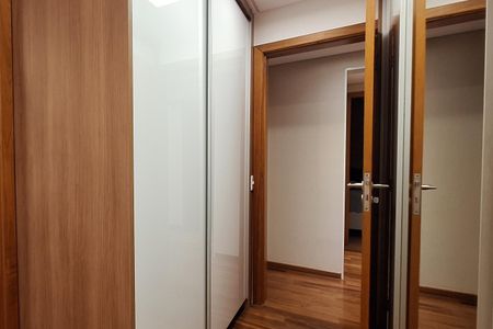 Apartamento à venda com 177m², 3 quartos e 3 vagas Apartamento à venda com 177m², 3 quartos e 3 vagasCorredor