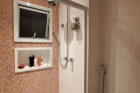 Apartamento à venda com 177m², 3 quartos e 3 vagas Apartamento à venda com 177m², 3 quartos e 3 vagasBanheiro da Suíte 2