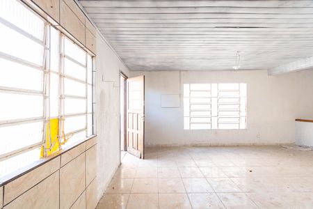 Casa à venda com 80m², 4 quartos e sem vaga