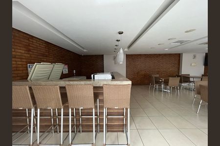 Apartamento à venda com 147m², 4 quartos e 2 vagasÁrea comum - Salão de festas