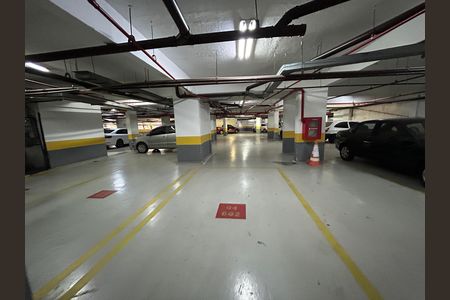 Apartamento à venda com 147m², 4 quartos e 2 vagasEstacionamento