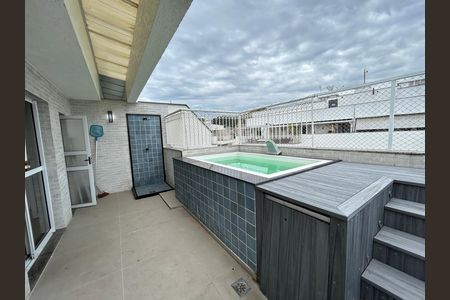 Apartamento à venda com 147m², 4 quartos e 2 vagasCobertura