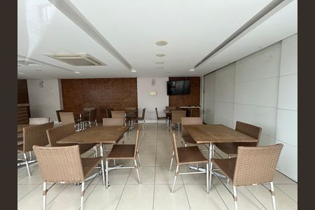 Apartamento à venda com 147m², 4 quartos e 2 vagasÁrea comum - Salão de festas