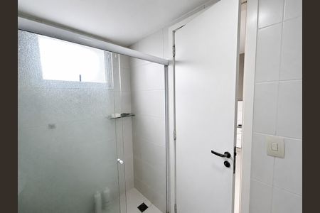 Apartamento à venda com 147m², 4 quartos e 2 vagas Apartamento à venda com 147m², 4 quartos e 2 vagasBanheiro da Suíte