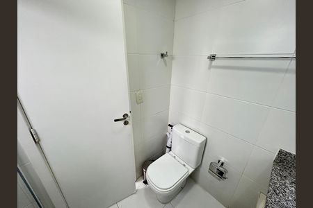 Apartamento à venda com 147m², 4 quartos e 2 vagasBanheiro Social