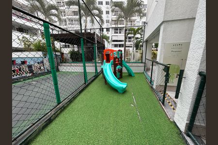 Apartamento à venda com 147m², 4 quartos e 2 vagasÁrea comum - Playground