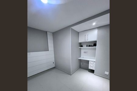 Apartamento à venda com 147m², 4 quartos e 2 vagas Apartamento à venda com 147m², 4 quartos e 2 vagasQuarto 2