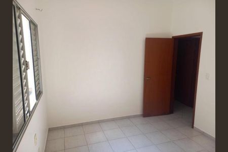 Casa para alugar com 239m², 4 quartos e 2 vagasQuarto