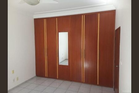 Casa para alugar com 239m², 4 quartos e 2 vagasQuarto 3