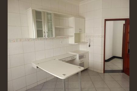 Cozinha de casa para alugar com 4 quartos, 239m² em Morada da Colina, Uberlândia