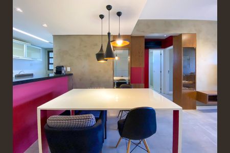 Apartamento para alugar com 86m², 2 quartos e 2 vagasSala