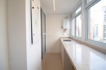 Apartamento à venda com 168m², 3 quartos e 1 vaga