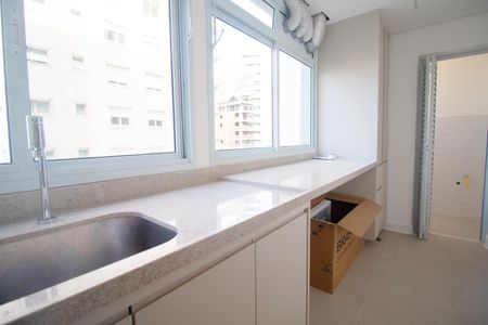 Apartamento à venda com 168m², 3 quartos e 1 vaga