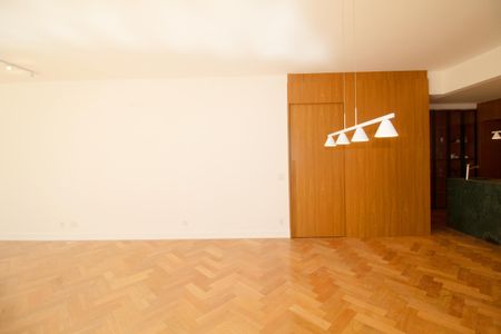 Apartamento à venda com 168m², 3 quartos e 1 vaga