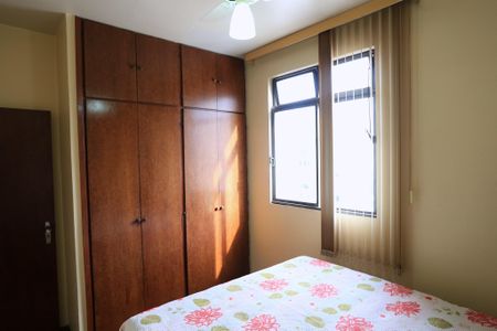 Apartamento à venda com 90m², 3 quartos e 1 vagaQuarto
