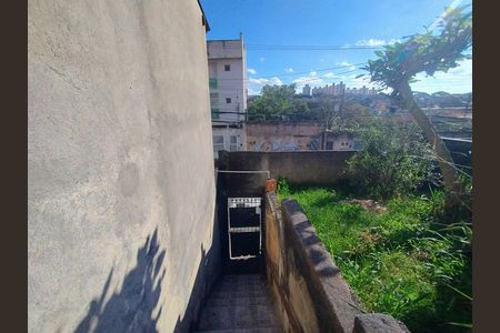 Quintal  de casa à venda com 1 quarto, 300m² em Vila Guarará, Santo André
