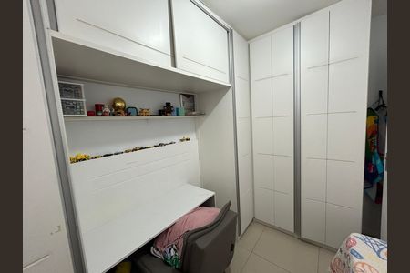 Apartamento à venda com 78m², 3 quartos e 1 vagaQuarto 2