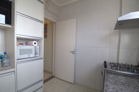Apartamento à venda com 75m², 3 quartos e 2 vagasCozinha 