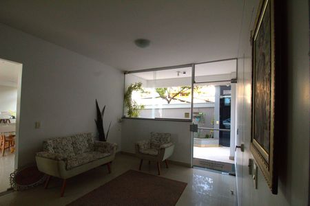 Apartamento à venda com 75m², 3 quartos e 2 vagasHall do Prédio - Area Comum 
