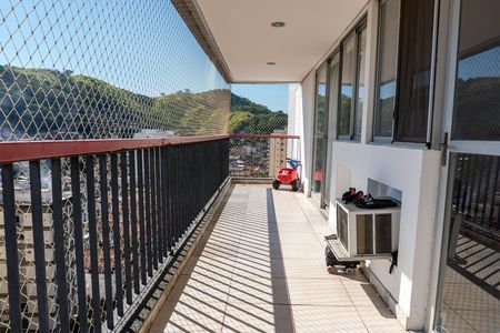 Apartamento à venda com 76m², 2 quartos e 1 vaga