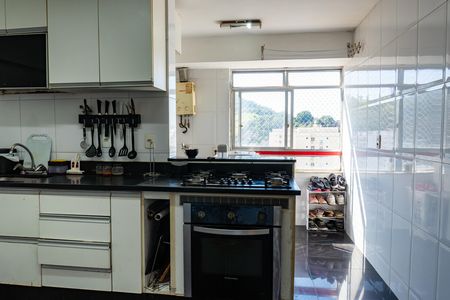Apartamento à venda com 76m², 2 quartos e 1 vaga