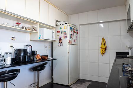 Apartamento à venda com 76m², 2 quartos e 1 vaga