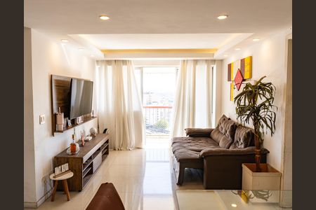 Apartamento à venda com 76m², 2 quartos e 1 vaga