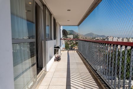 Apartamento à venda com 76m², 2 quartos e 1 vaga