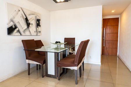 Apartamento à venda com 76m², 2 quartos e 1 vaga