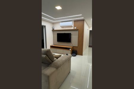 Sala de apartamento à venda com 3 quartos, 121m² em Jardim Teresa, São Paulo
