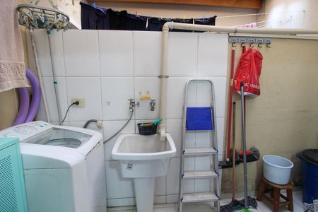 Casa de condomínio à venda com 140m², 3 quartos e 2 vagas