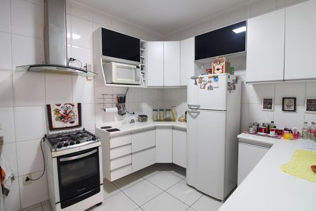 Casa de condomínio à venda com 140m², 3 quartos e 2 vagas Casa de condomínio à venda com 140m², 3 quartos e 2 vagasCozinha