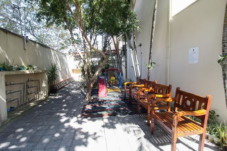 Casa de condomínio à venda com 140m², 3 quartos e 2 vagas Casa de condomínio à venda com 140m², 3 quartos e 2 vagasÁrea comum - Playground