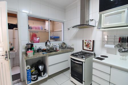Cozinha de casa de condomínio à venda com 3 quartos, 140m² em Jardim Sarah, São Paulo