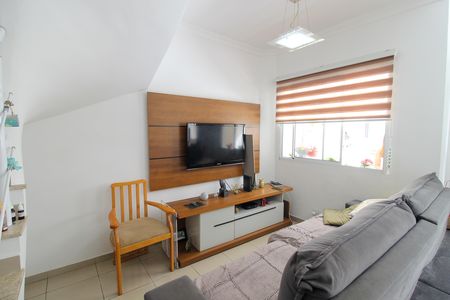 Sala de casa de condomínio à venda com 3 quartos, 140m² em Jardim Sarah, São Paulo
