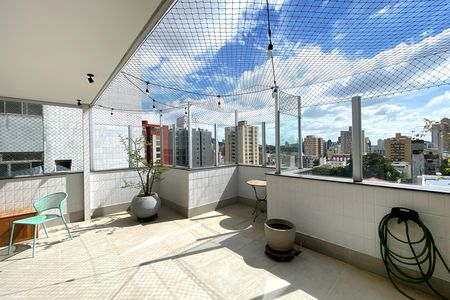 Apartamento à venda com 132m², 2 quartos e 1 vaga Apartamento à venda com 132m², 2 quartos e 1 vagaCobertura