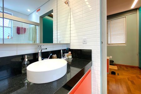 Apartamento à venda com 132m², 2 quartos e 1 vaga Apartamento à venda com 132m², 2 quartos e 1 vagaBanheiro da Suíte 1