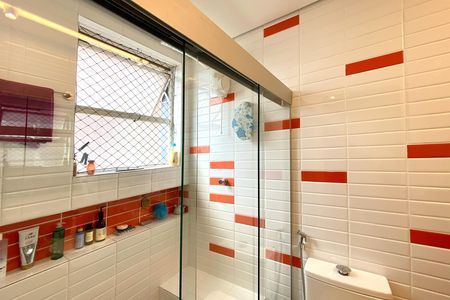 Apartamento à venda com 132m², 2 quartos e 1 vaga Apartamento à venda com 132m², 2 quartos e 1 vagaBanheiro da Suíte 1