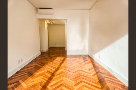 Apartamento à venda com 202m², 3 quartos e 1 vaga