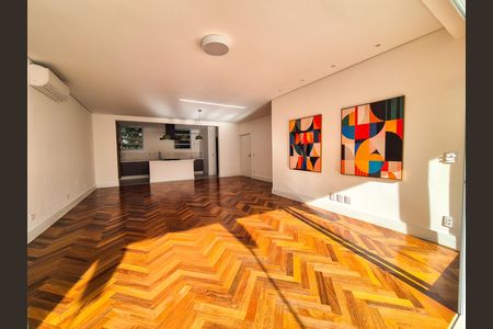 Apartamento à venda com 202m², 3 quartos e 1 vaga