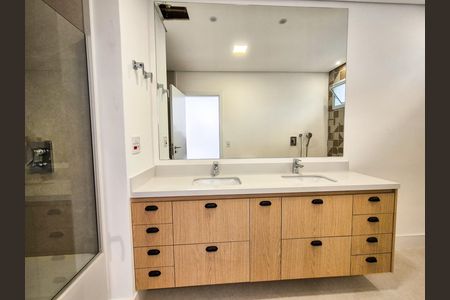 Apartamento à venda com 202m², 3 quartos e 1 vaga