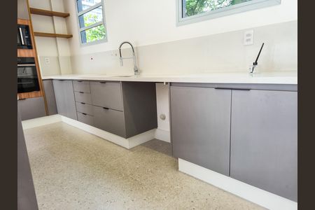 Apartamento à venda com 202m², 3 quartos e 1 vaga
