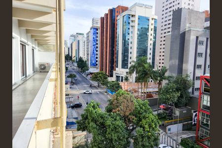 Apartamento à venda com 202m², 3 quartos e 1 vaga