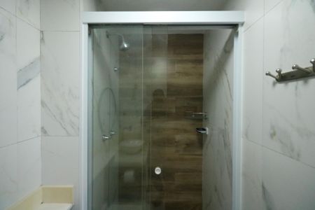Apartamento à venda com 41m², 2 quartos e 1 vaga Apartamento à venda com 41m², 2 quartos e 1 vagaBanheiro