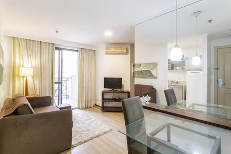 Sala de apartamento para alugar com 2 quartos, 55m² em Vila Olímpia, São Paulo