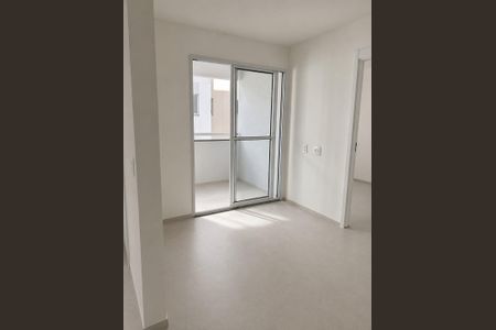 Sala de apartamento para alugar com 2 quartos, 42m² em Várzea de Baixo, São Paulo