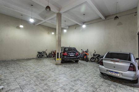 Casa à venda com 137m², 2 quartos e 1 vaga Casa à venda com 137m², 2 quartos e 1 vagaGaragem compartilhada