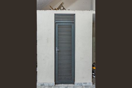 Casa à venda com 137m², 2 quartos e 1 vaga Casa à venda com 137m², 2 quartos e 1 vagaDepósito - garagem